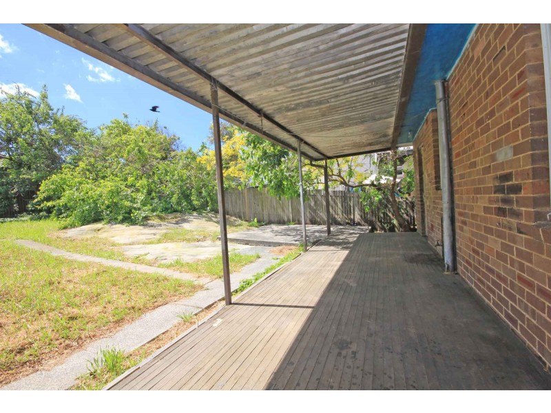 24 De Chair Rd, Narraweena NSW 2099
