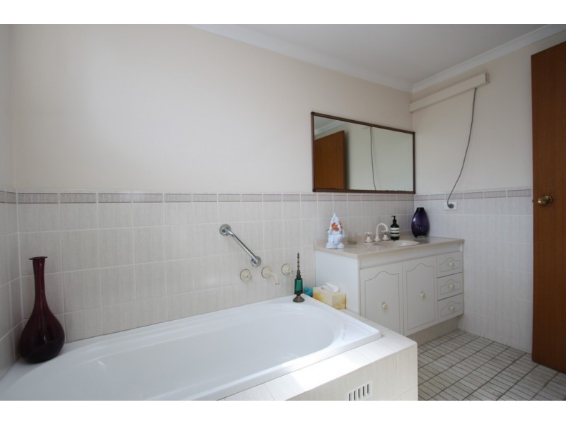 18/90 HOWARD AVENUE, Dee Why NSW 2099