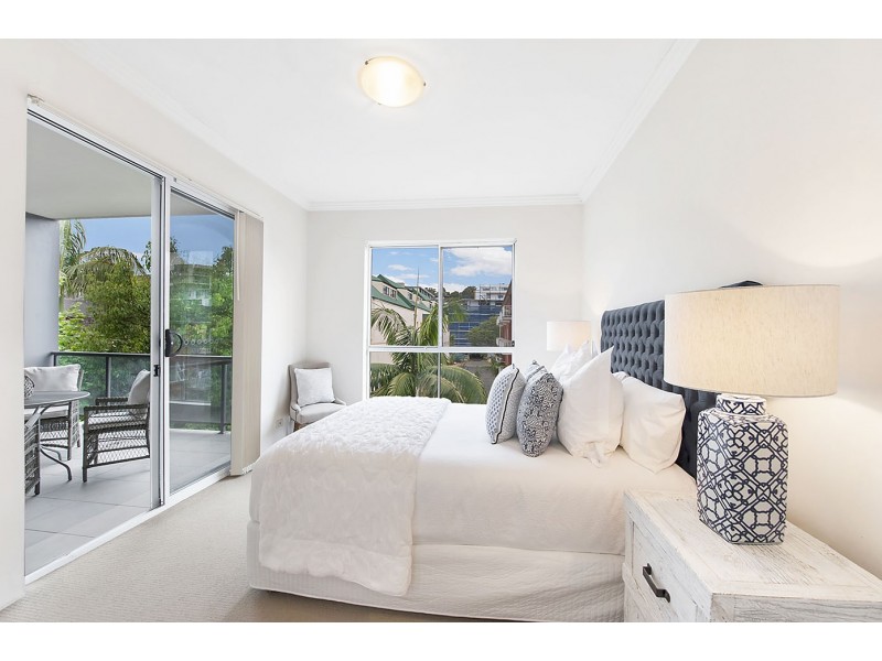 19/11-13 Oaks Avenue, Dee Why NSW 2099