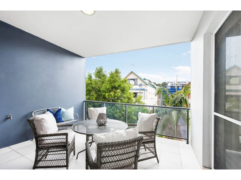 19/11-13 Oaks Avenue, Dee Why NSW 2099