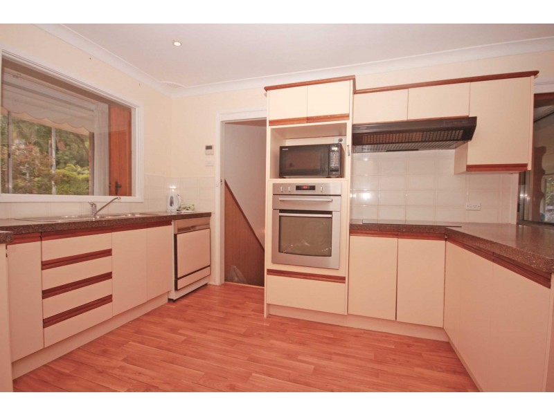 16 CAROLYN AVENUE, Beacon Hill NSW 2100