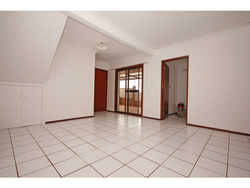 16 CAROLYN AVENUE, Beacon Hill NSW 2100