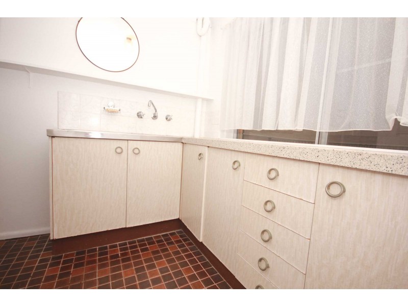 16 CAROLYN AVENUE, Beacon Hill NSW 2100