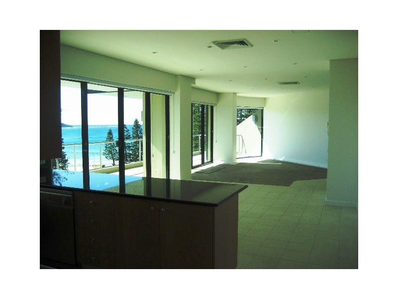 7/4  The Strand, Dee Why NSW 2099