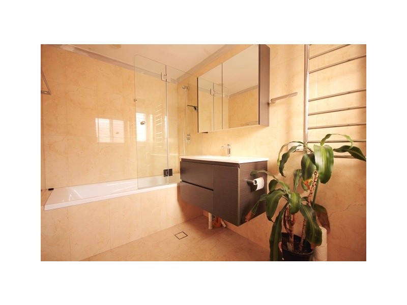 9/115 Oaks Ave, Dee Why NSW 2099