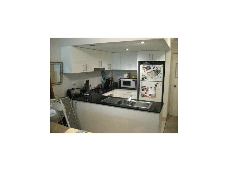 1/82-82A Old pittwater Road, Brookvale NSW 2100