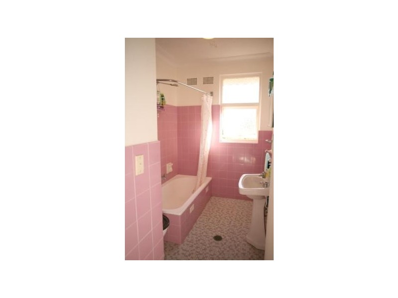 18/147  Pacific Parade, Dee Why NSW 2099