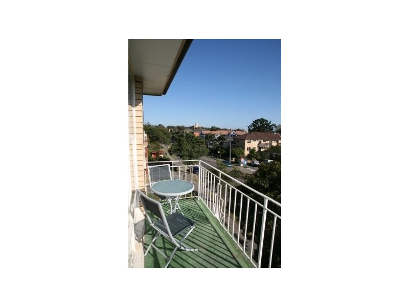 18/147  Pacific Parade, Dee Why NSW 2099