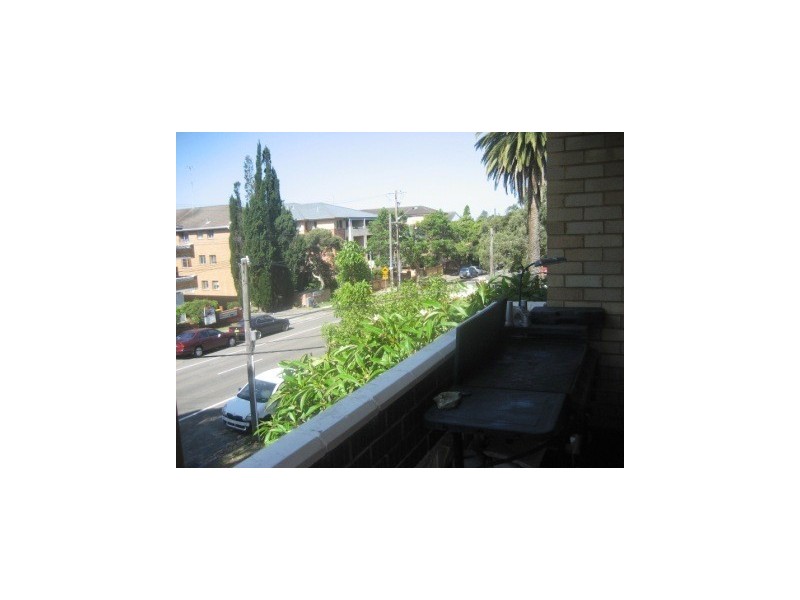 2/99 Pacific Parade, Dee Why NSW 2099