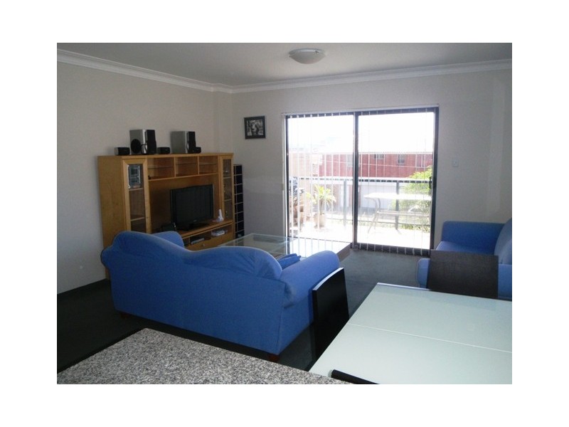 9/2-4 Francis Street, Dee Why NSW 2099