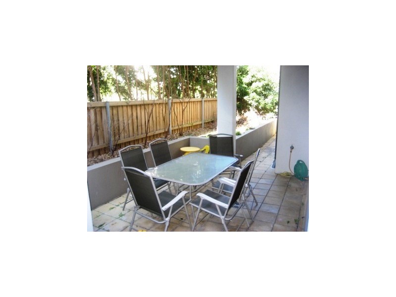 B8/31-37 Pacific Parade, Dee Why NSW 2099