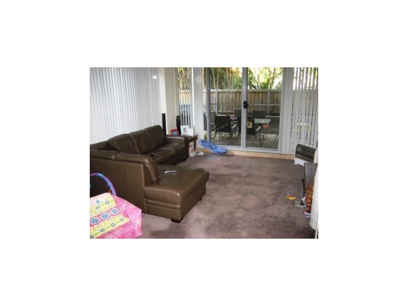 B8/31-37 Pacific Parade, Dee Why NSW 2099