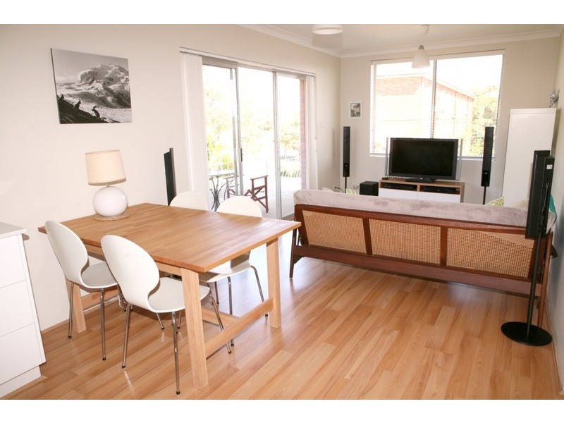 4/16 Wyadra Avenue, Freshwater NSW 2096