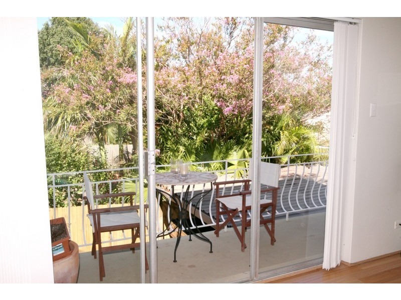 4/16 Wyadra Avenue, Freshwater NSW 2096