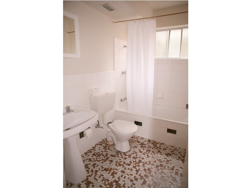 2/3 Wheeler Parade, Dee Why NSW 2099