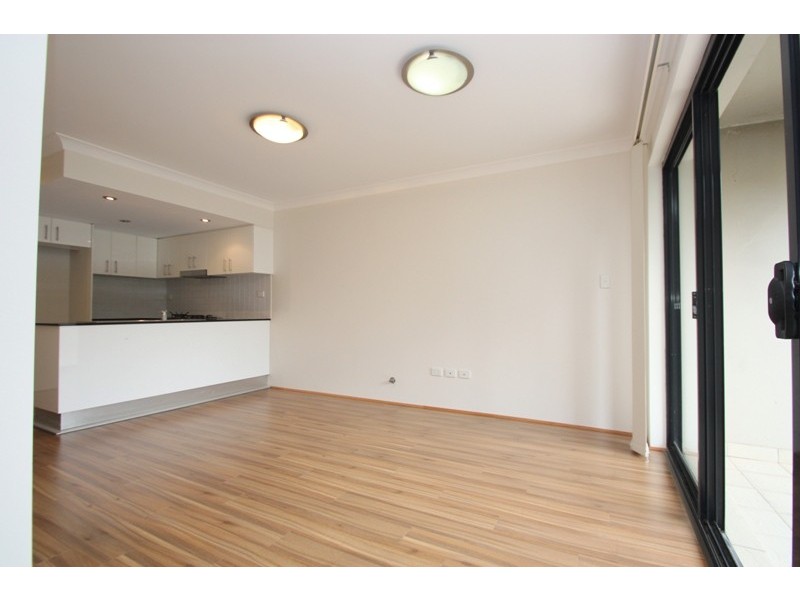 8/82-82a OLD PITTWATER ROAD, Brookvale NSW 2100