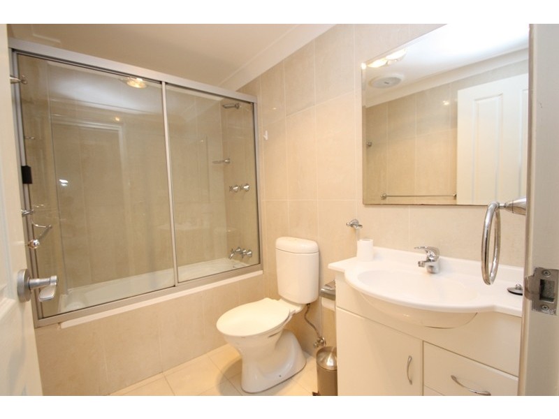 8/82-82a OLD PITTWATER ROAD, Brookvale NSW 2100