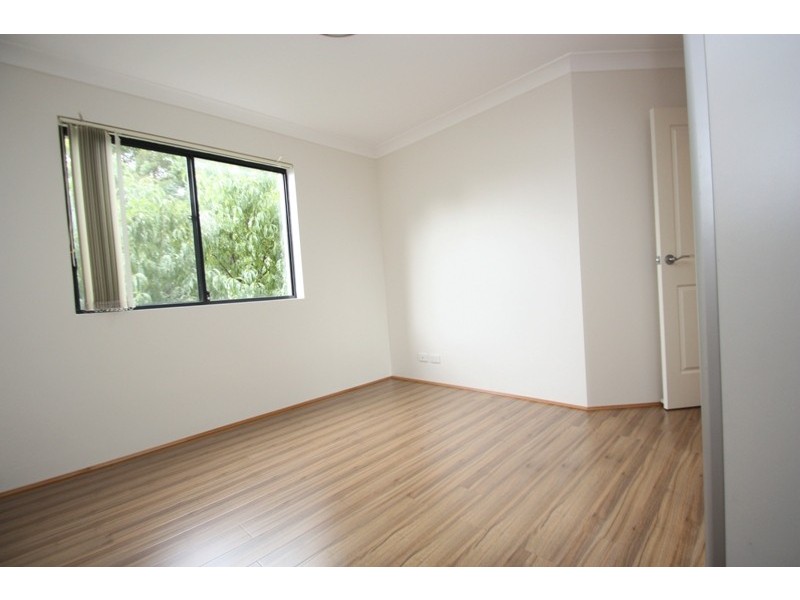 8/82-82a OLD PITTWATER ROAD, Brookvale NSW 2100