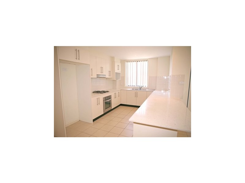 25/10-12 OAKS AVENUE, Dee Why NSW 2099