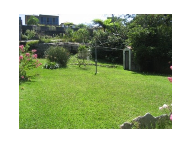 22 Bellevue Parade, North Curl Curl NSW 2099