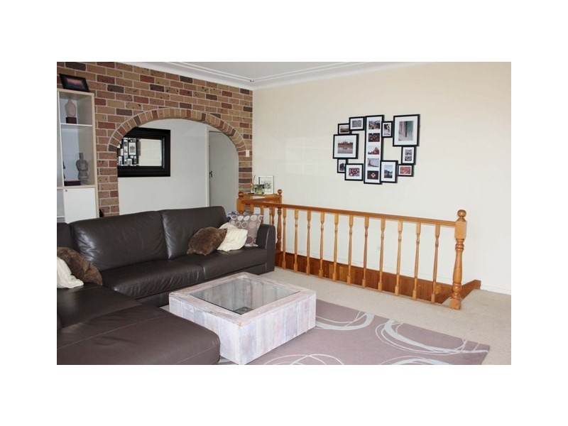 4 BELLEVUE PLACE, Curl Curl NSW 2096