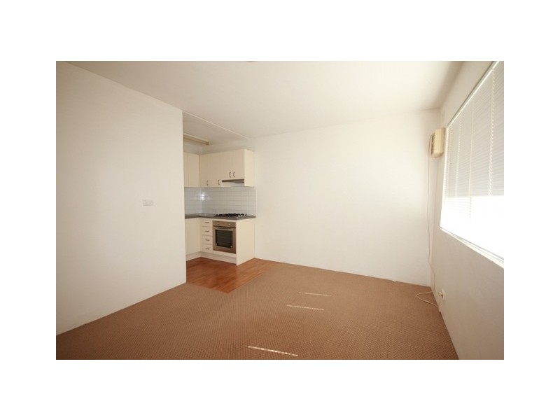 2/47 PALOMAR PARADE, Freshwater NSW 2096