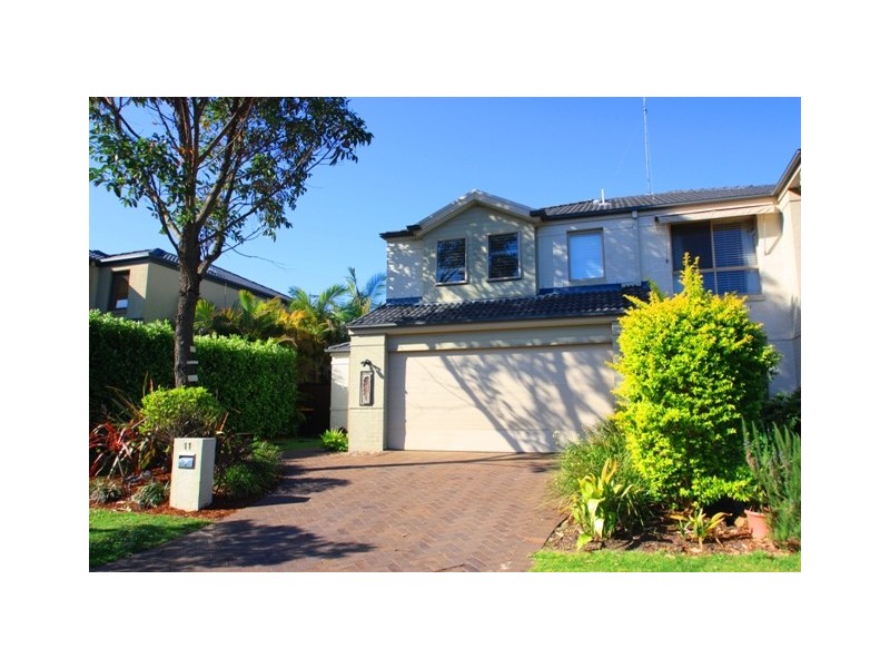 11 Lorikeet Grove, Warriewood NSW 2102
