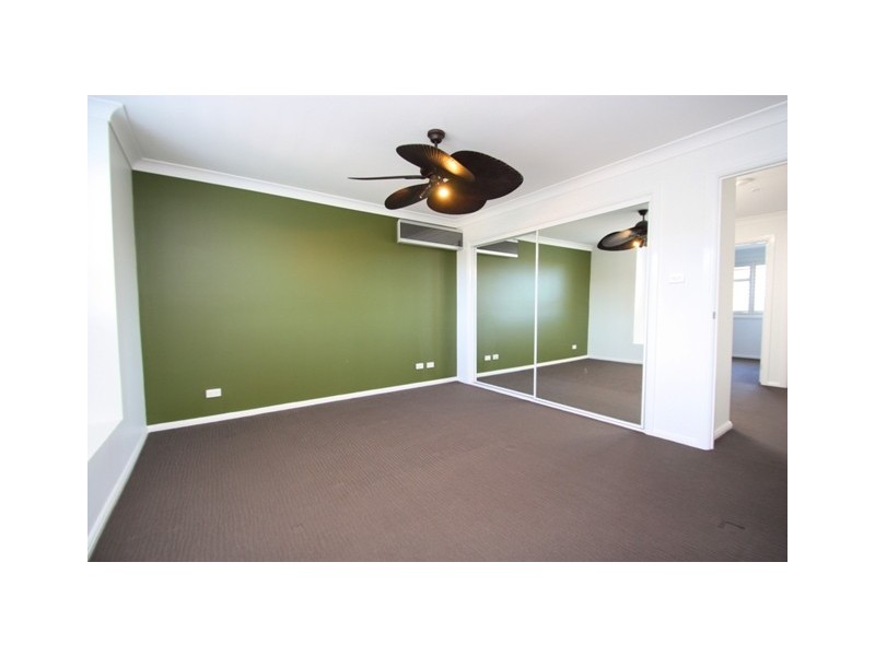 11 Lorikeet Grove, Warriewood NSW 2102