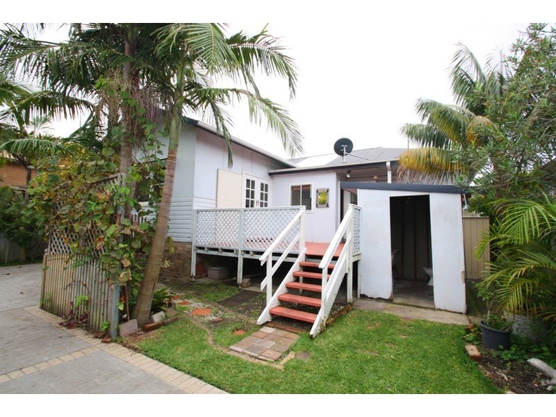 43 South Creek Rd, Dee Why NSW 2099