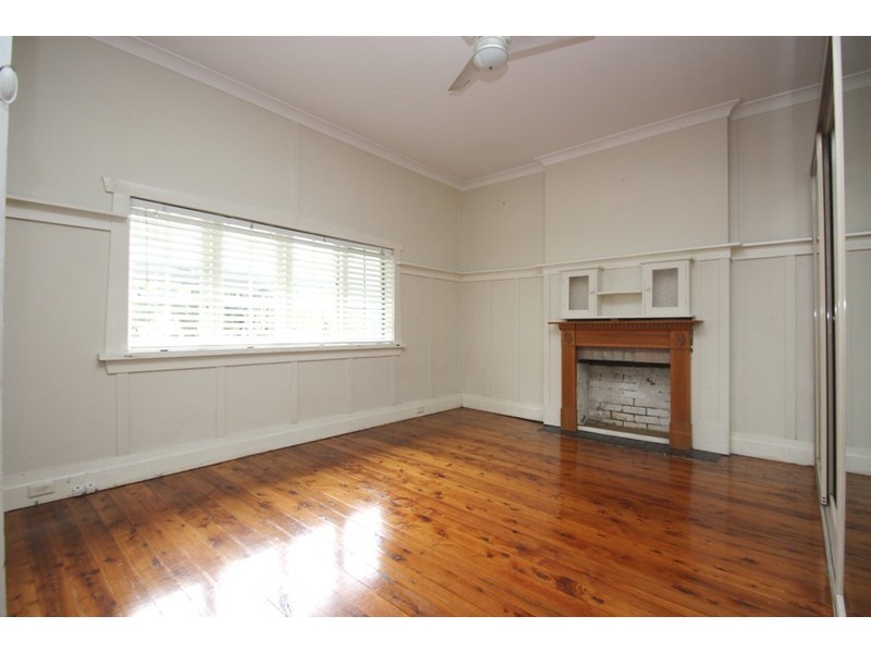 43 South Creek Rd, Dee Why NSW 2099