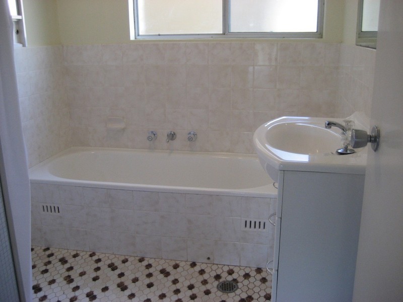 1/12 Regent Street, Dee Why NSW 2099