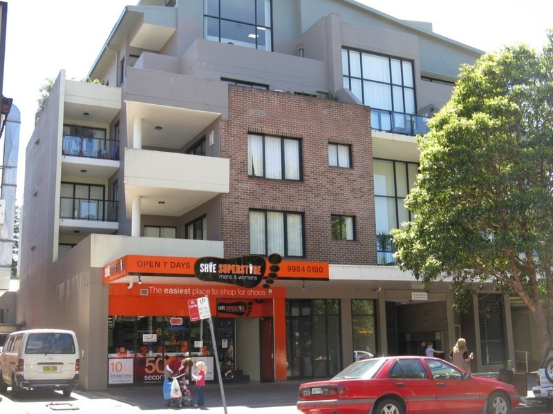 Shop 1/10 Oakes Avenue, Dee Why NSW 2099