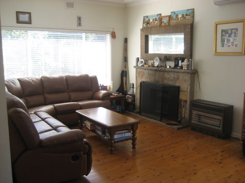 185 Warringah Road, Beacon Hill NSW 2100