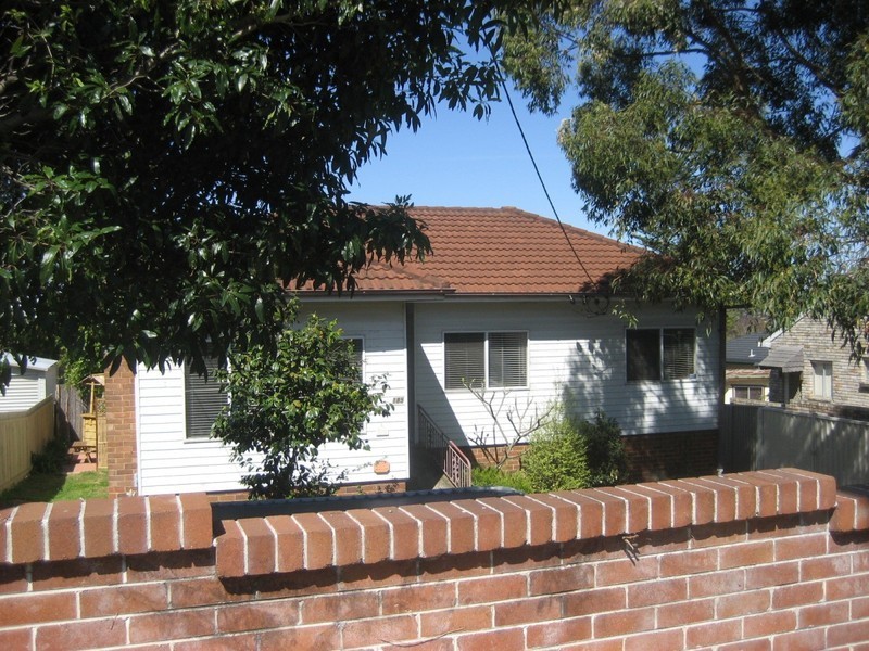 185 Warringah Road, Beacon Hill NSW 2100
