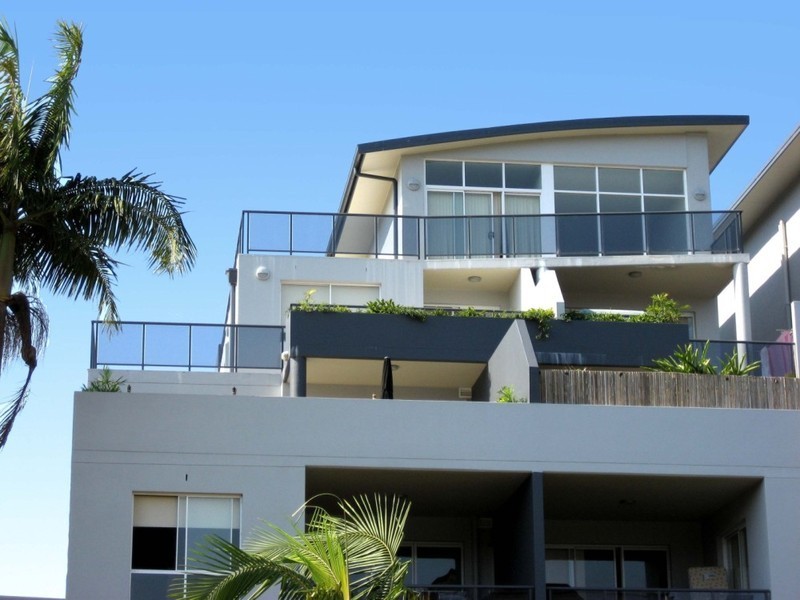 25/11-13 Oaks Avenue, Dee Why NSW 2099