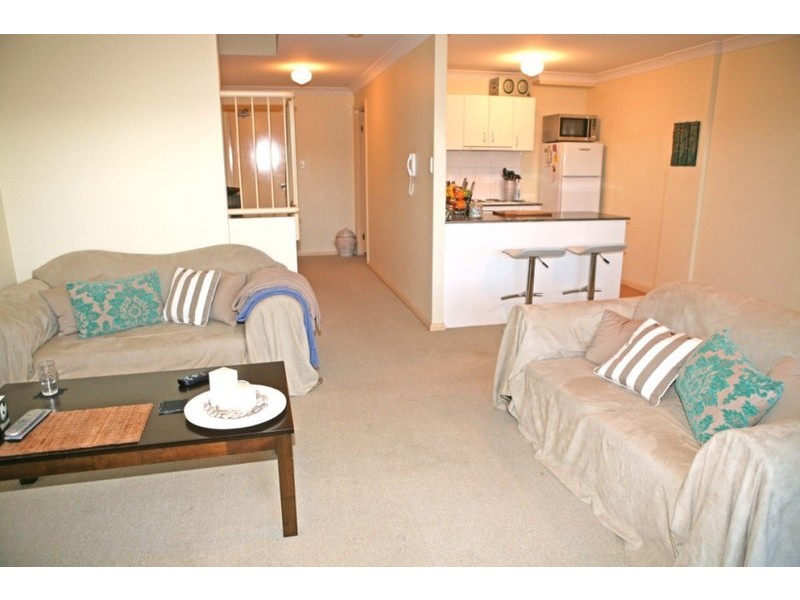 SOLD 2/13-15 Francis Street, Dee Why NSW 2099