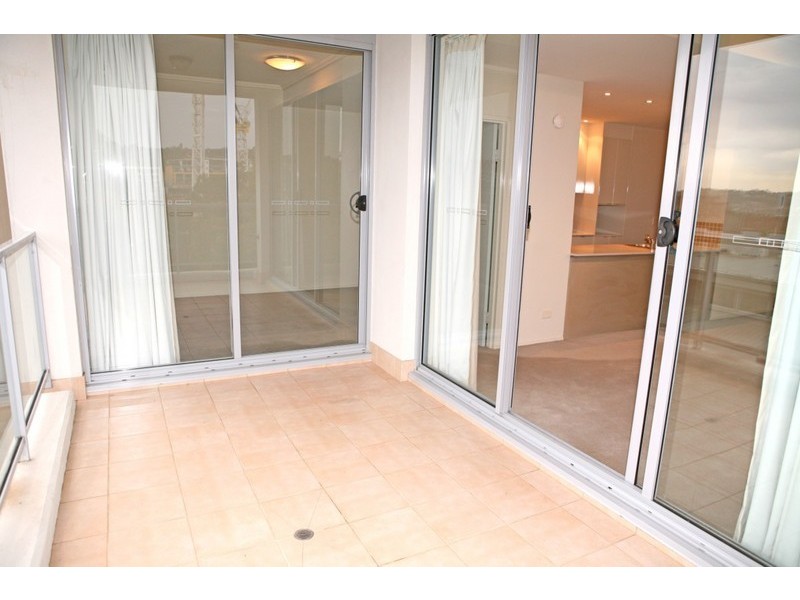 JUST SOLD!!!!! B38/31-37 Pacific Parade, Dee Why NSW 2099
