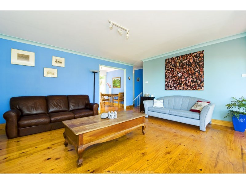 JUST SOLD!  Call Arnold 0403 188 118, North Narrabeen NSW 2101
