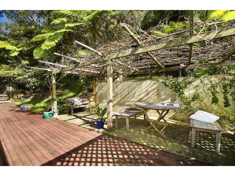 JUST SOLD!  Call Arnold 0403 188 118, North Narrabeen NSW 2101