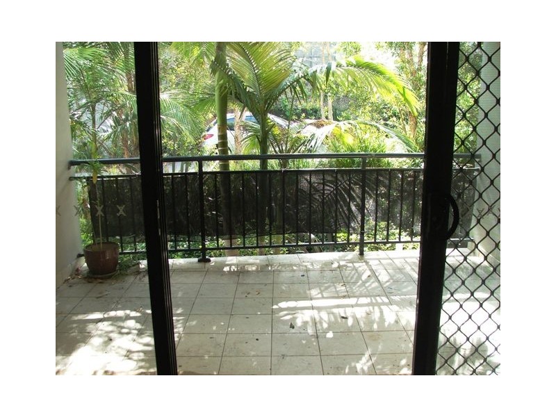 1/82-82A Old Pittwater Road, Brookvale NSW 2100