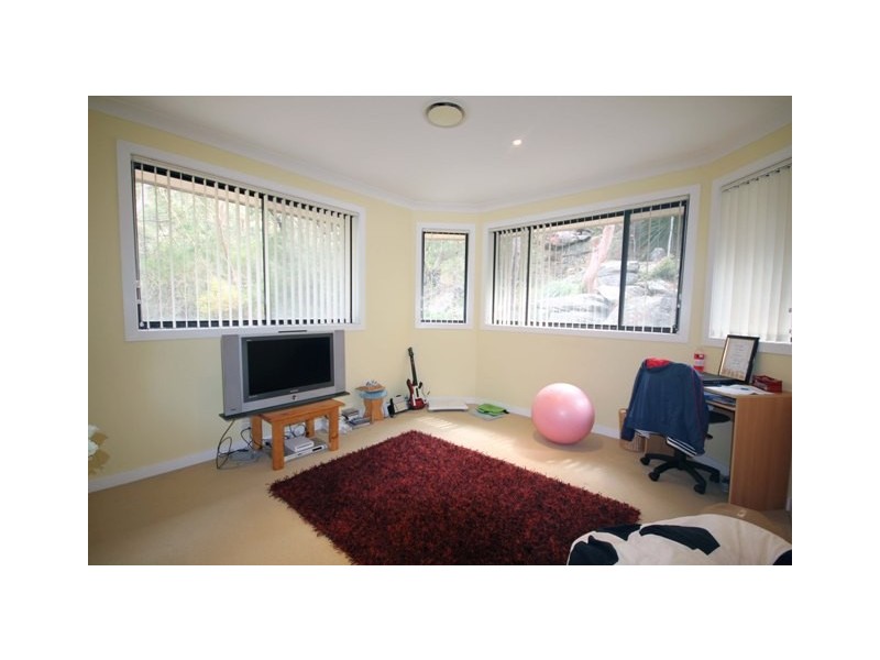 13 FRIENDSHIP PLACE, Beacon Hill NSW 2100