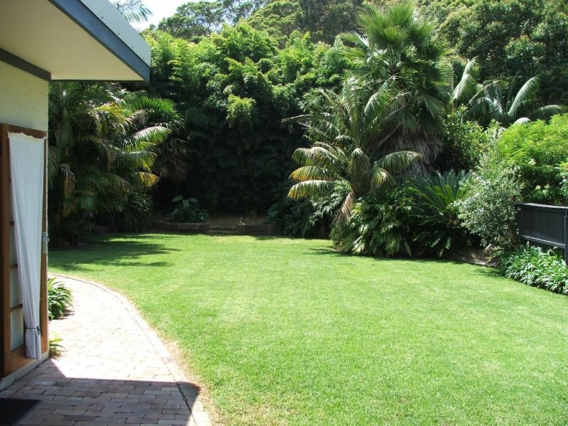 106 Nareen Parade, North Narrabeen NSW 2101