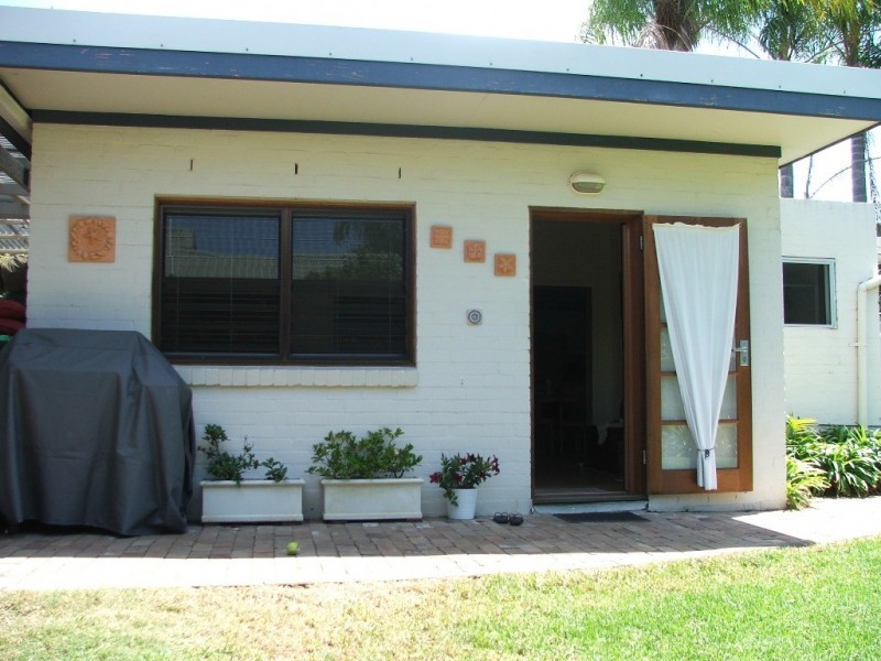 106 Nareen Parade, North Narrabeen NSW 2101