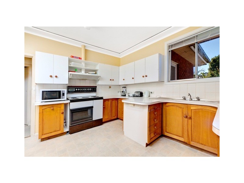 4 Bellevue Place, North Curl Curl NSW 2099