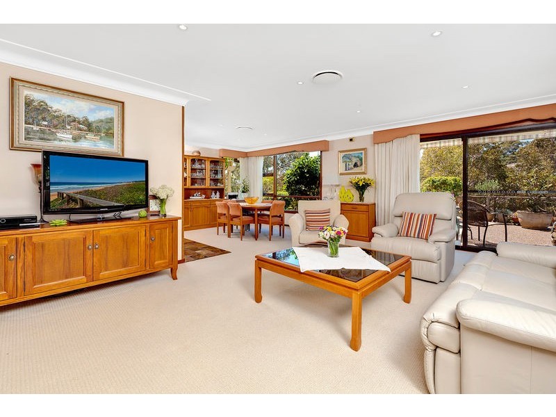 15 Bullara Crescent, Narraweena NSW 2099