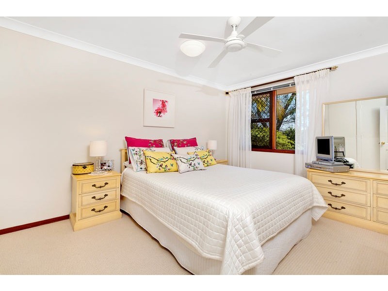 15 Bullara Crescent, Narraweena NSW 2099