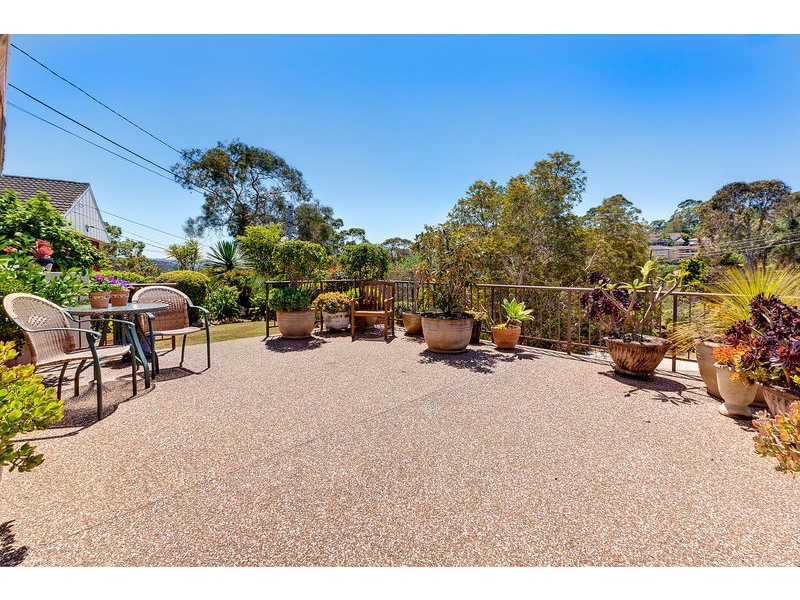 15 Bullara Crescent, Narraweena NSW 2099