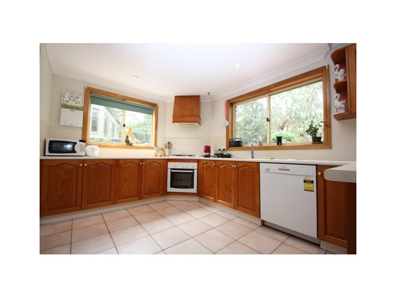 8 Guardian Parade, Beacon Hill NSW 2100