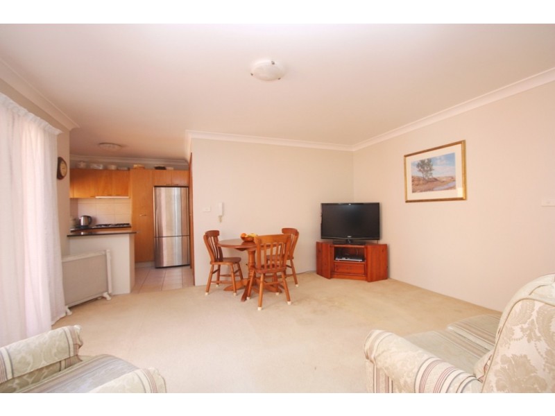 8/37 Oaks Ave, Dee Why NSW 2099