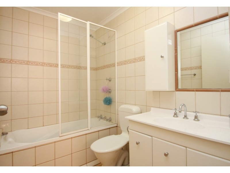 8/37 Oaks Ave, Dee Why NSW 2099